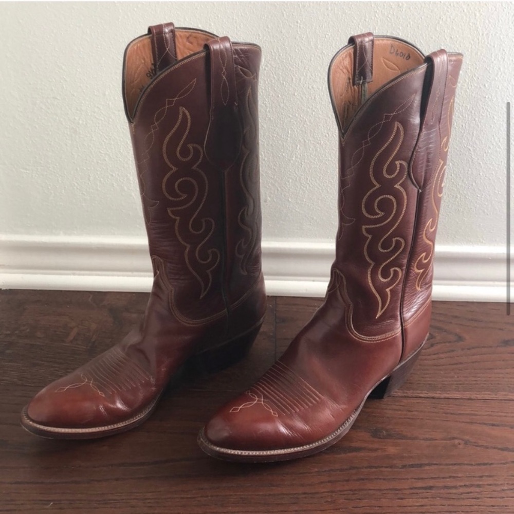 Lucchese cowboy boots - women’s 11 / men’s 9.5